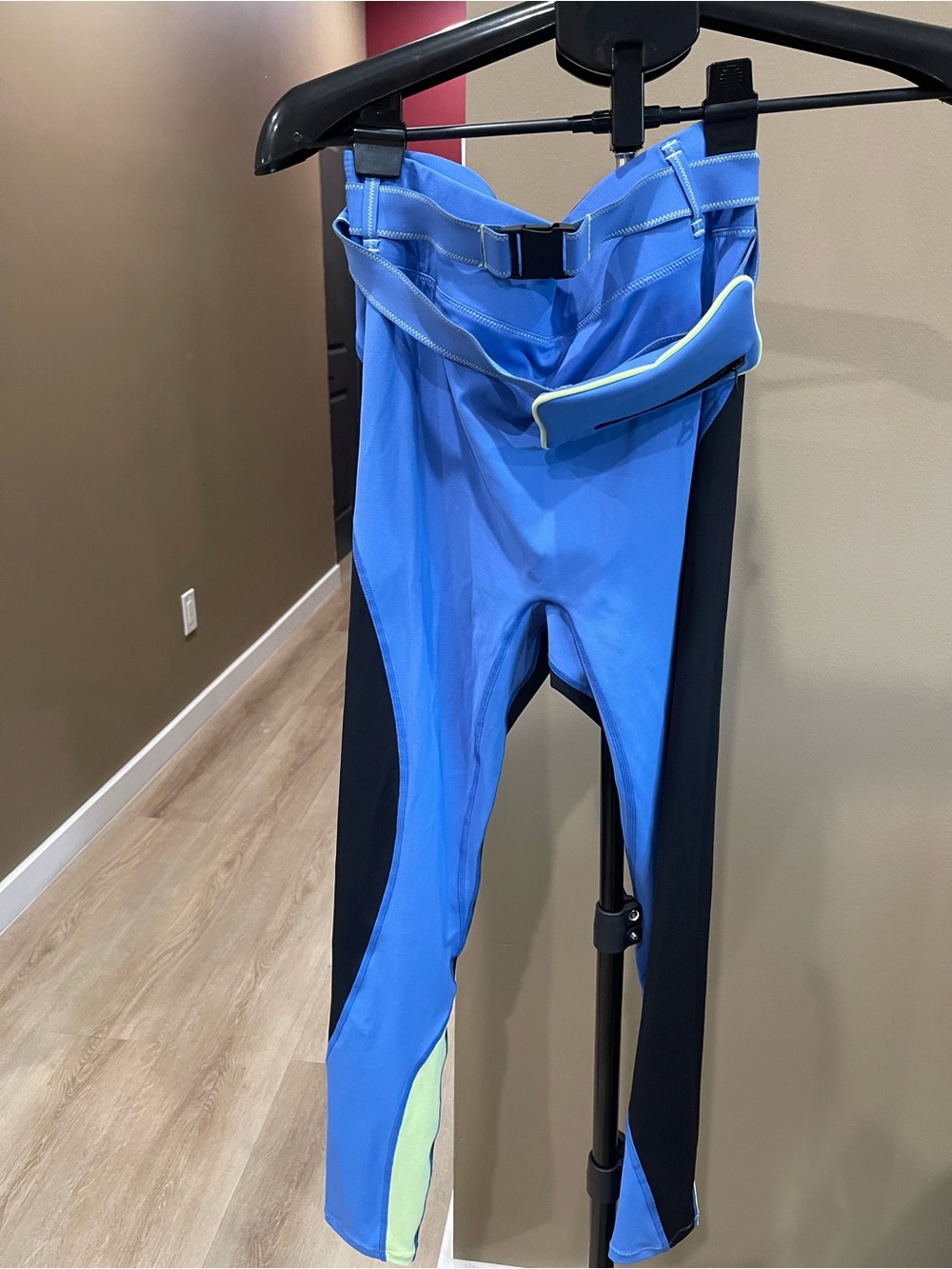 Leggings SOLID & STRIPED Blue and Black High-Rise Colorblock